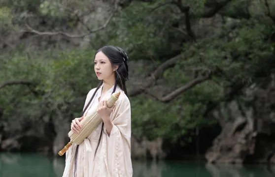 寶雞Trip Moments【相機手機約拍跟拍婚拍街拍抓拍航拍攝影攝像/多語言翻譯】