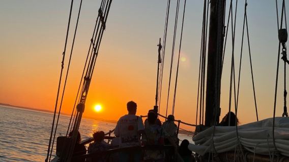 Benagil: Pirate Ship Sunset Caves Cruise