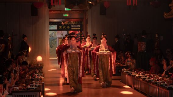 Experiencia del Banquete Imperial de Harbin (festín de la corte + espectáculo exquisito + comida imperial + interacción con juegos + historia y cultura + opción de experiencia con trajes antiguos)