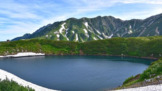 Поход по снежной стене и прогулка по облакам на горнолыжном курорте Татеяма-Муродо