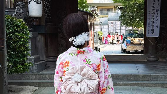 日本福岡織和服租賃和服體驗旅拍預約專業攝影師跟拍攝影拍照寫真