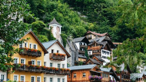 Wina: Wisata Sehari ke Hallstatt dengan Pilihan Naik Perahu