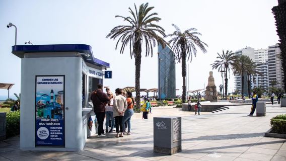 Sali e scendi sull'autobus a Miraflores