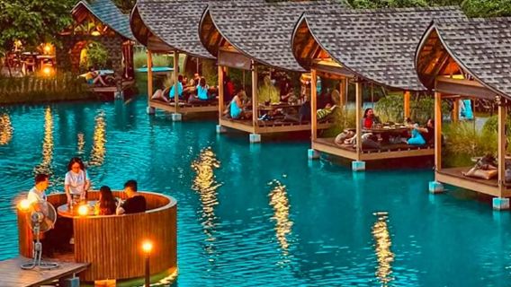 [Индивидуальный тур с арендой транспорта в Бангкоке] Дамноен Садуак плавучий рынок/Рынок на железной дороге Меклонг/Большой королевский дворец/Катание на слонах