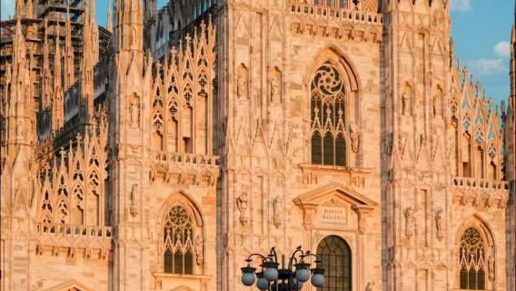 Милан, Италия: аэропорт + трансфер от/до аэропорта + групповые/индивидуальные экскурсии на китайском языке с возможностью персонализации маршрута