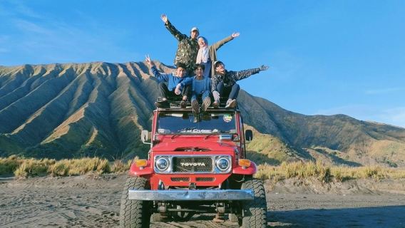 Tour all'alba al Monte Bromo con Jeep 4x4 - Tour privato