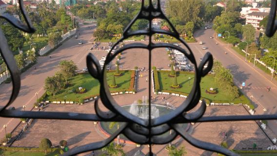 寮國掠影|萬象一日遊【包車10小時】