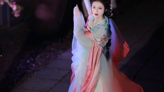 富寧Tripメモリー【ウェディングドレス写真、ショートムービー、プロモーションビデオ、ドキュメンタリー、ドローン撮影/結婚式フォト・ビデオ撮影/翻訳】