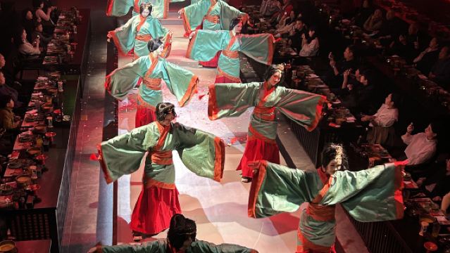 重慶・礼宴巴国｜巴渝文化没入型ディナーショー【巴渝の珍味を味わい+古代音楽舞踊を鑑賞+漢服を着用】巴国の千年の風情を解き放つ