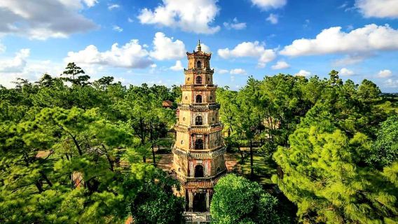 Hue Ganztagestour mit malerischer Route: Hai-Van-Pass, Lang-Co-Bucht, Kaiserstadt & Khai-Dinh-Grab