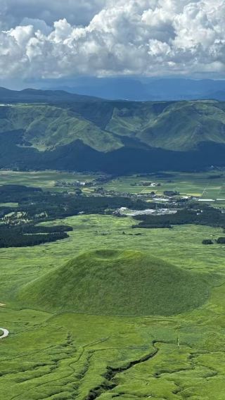 Private charter to Kumamoto round-trip, Kusasenri, Mount Aso and Kamishikimi Kumanoimasu Shrine in Japan (tickets not included)