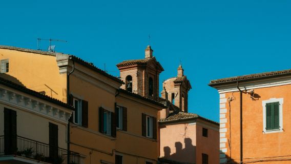 Jesi Audioreis: Historische Elegantie