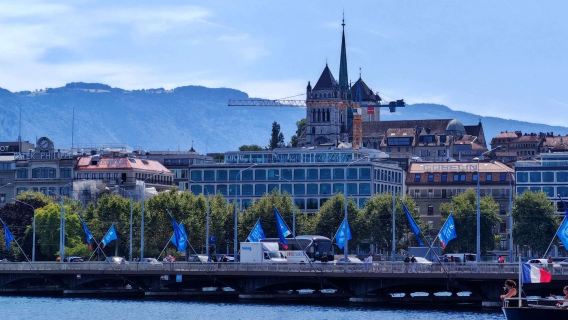 Switzerland Geneva - Nyon - Pekan Tepi Tasik - Teres Istana Percuma - Sewaan peribadi berbahasa Cina - Perjalanan Eksklusif