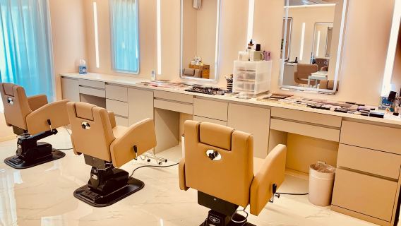 Trải nghiệm tạo kiểu tóc & trang điểm K-Beauty