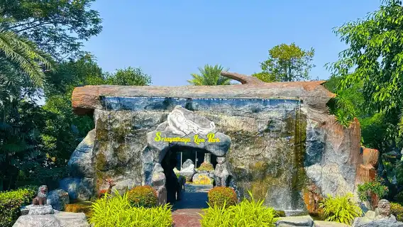 大城獅子王動物園一日遊【可選長頸鹿合影/水豚/遛老虎拍照】