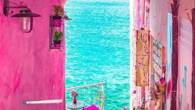 羅維尼聖尤菲米婭的光影與港口的風(聖尤菲米婭教堂+港口)