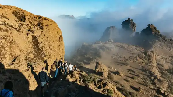 Gran Canaria: Volcano Sunset Tour and Local Food Tasting
