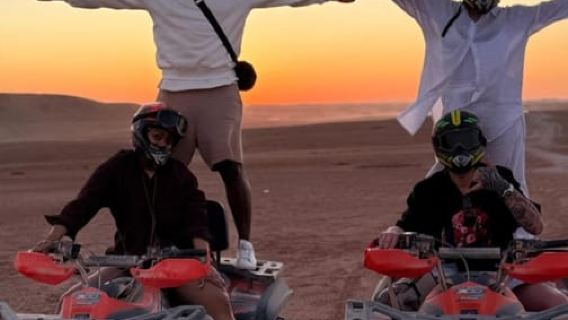 Marrakech : Quad, balade à dos de chameau, coucher de soleil, dîner-spectacle