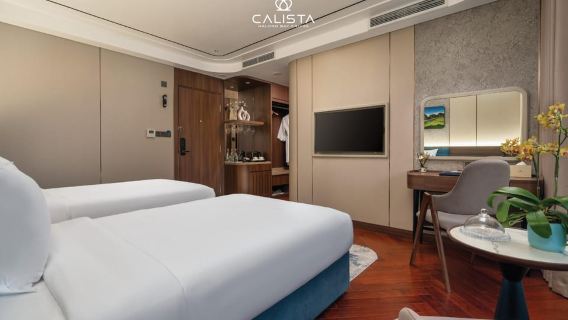 2D1N Halong Bay 6-Star Cruise: Fine Dining, Cave & Kayaking