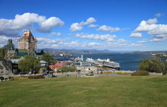 魁北克城賞楓一日遊：古都秋色景點環線【專屬司導10H服務】