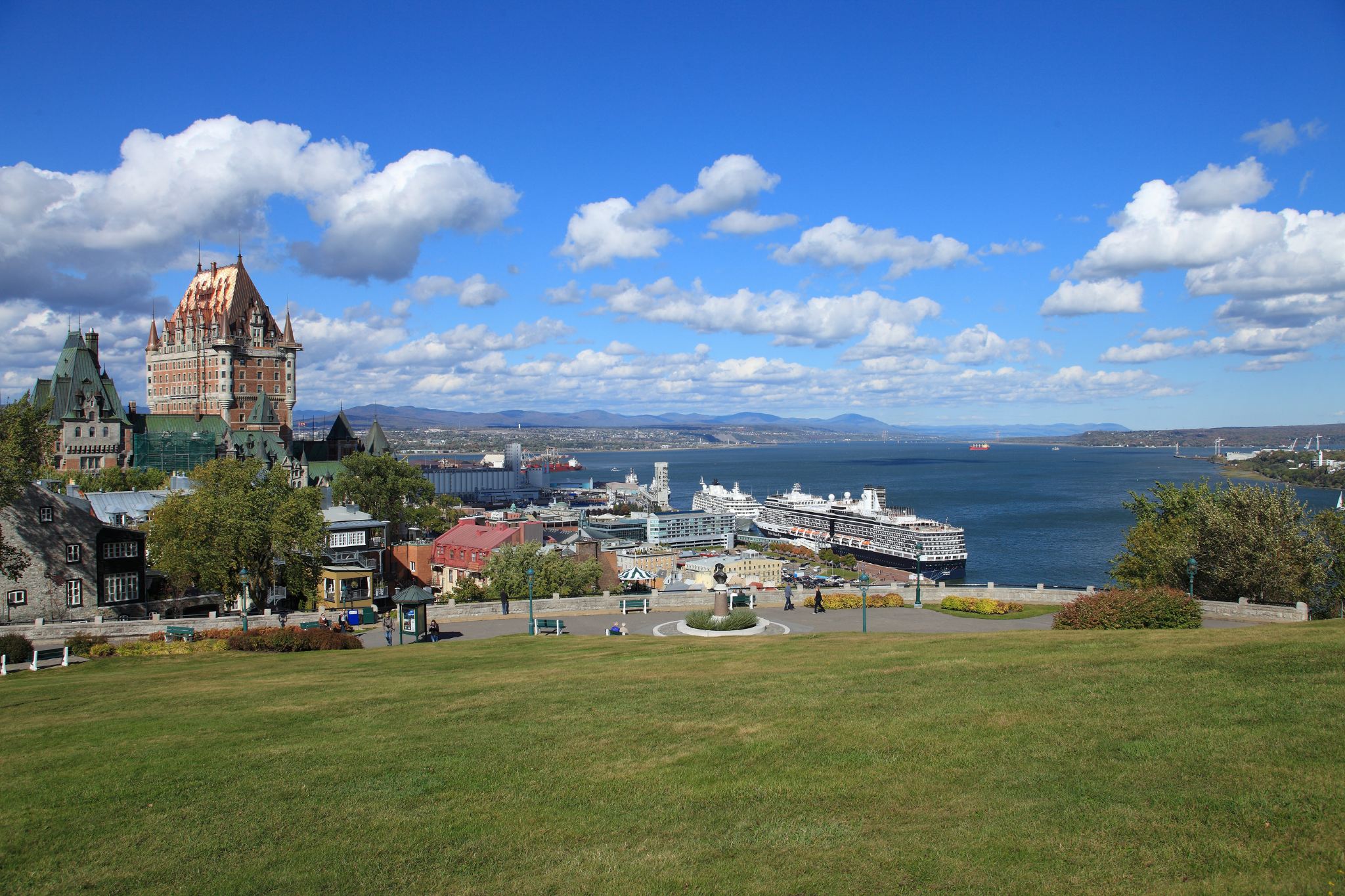 魁北克城賞楓一日遊：古都秋色景點環線【專屬司導10H服務】