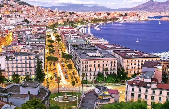 赫庫蘭尼姆：單程火車往返那不勒斯