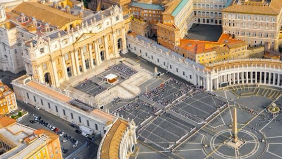St. Peter's Basilica: Skip The Line + Guided Tour + Vatican Grottoes Access