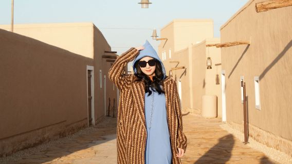 Riyadh, Saudi Arabia Multilingual Guide and Local Tour Guide Services, Private Charter, Travel Tips, Business Escort, and Photographer Services for Photo Documentation