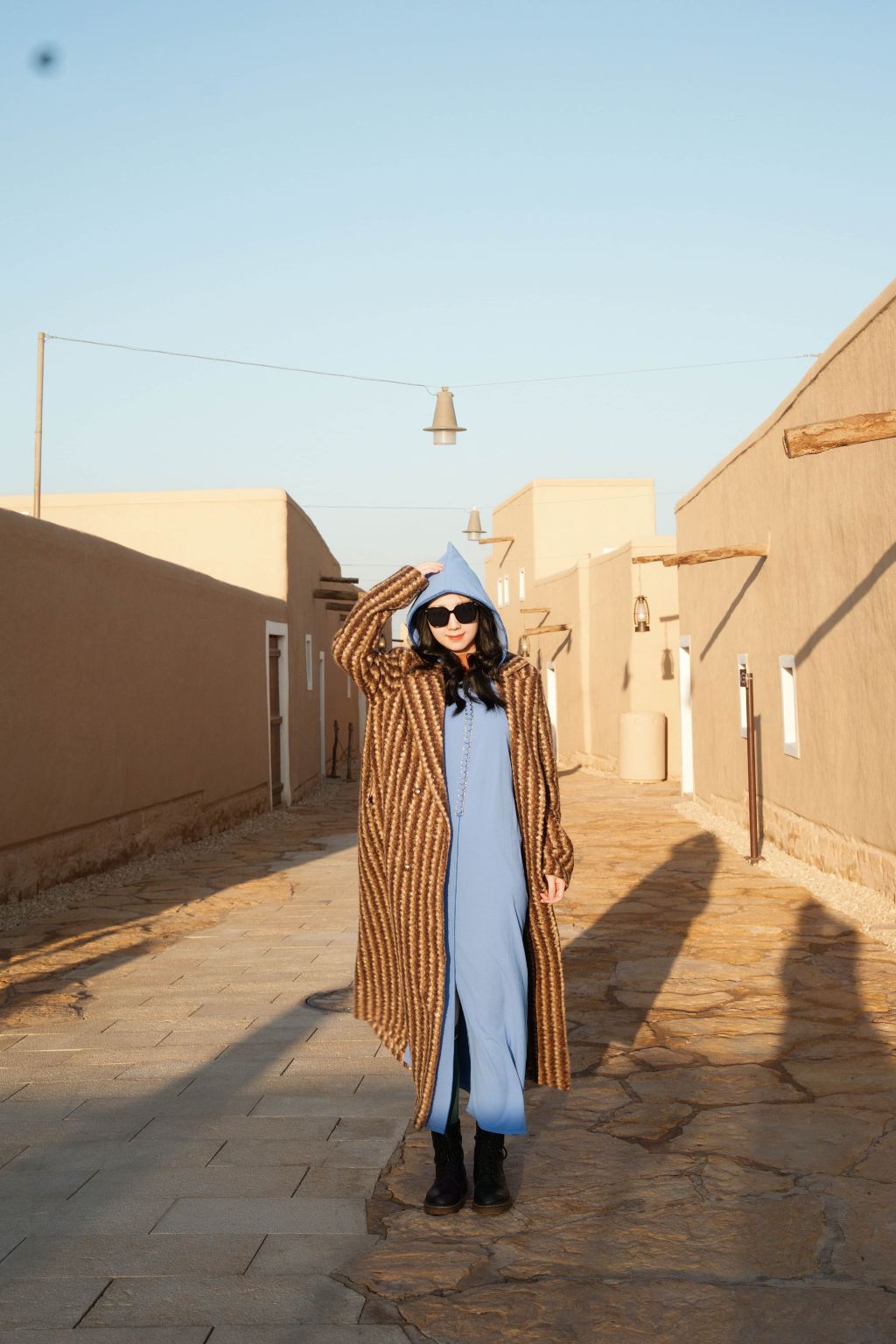 ซาอุดีอาระเบีย ริยาด ล่าม ไกด์หลายภาษา ไกด์นำเที่ยว เหมารถ/คู่มือท่องเที่ยว/ผู้ติดตามทางธุรกิจ/ช่างภาพติดตามบันทึก