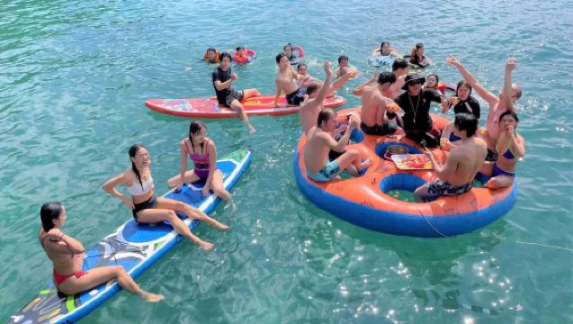 Nha Trang: Snorkeling, Floating Bar & Beach Time