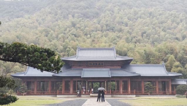 Pensyarah Sejarah | Lawatan Penerangan Berpandu 2 Jam ke Lanting dan Kuil Tianzhang