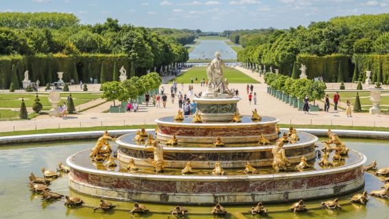 Tour of the Palace of Versailles in France [admission ticket included | optional Chinese/English guide/audio guide + pick-up service]
