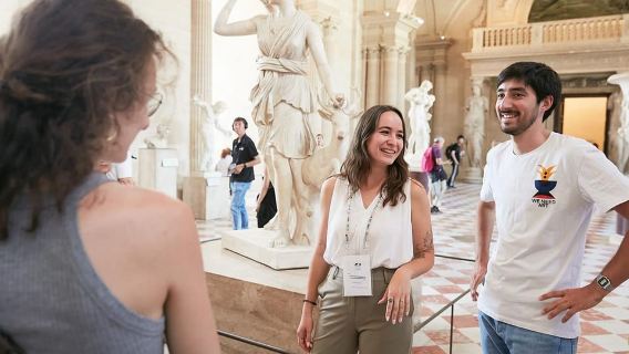 Best of Louvre Semi-Private Guided Tour with Prebooked Tickets