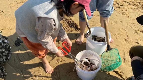 廣東汕頭南澳島海角天涯潮汐趕海體驗含餐【領隊潮汐趕海+趕海裝備齊全+自助燒烤 BBQ+海鮮粥+功夫茶】