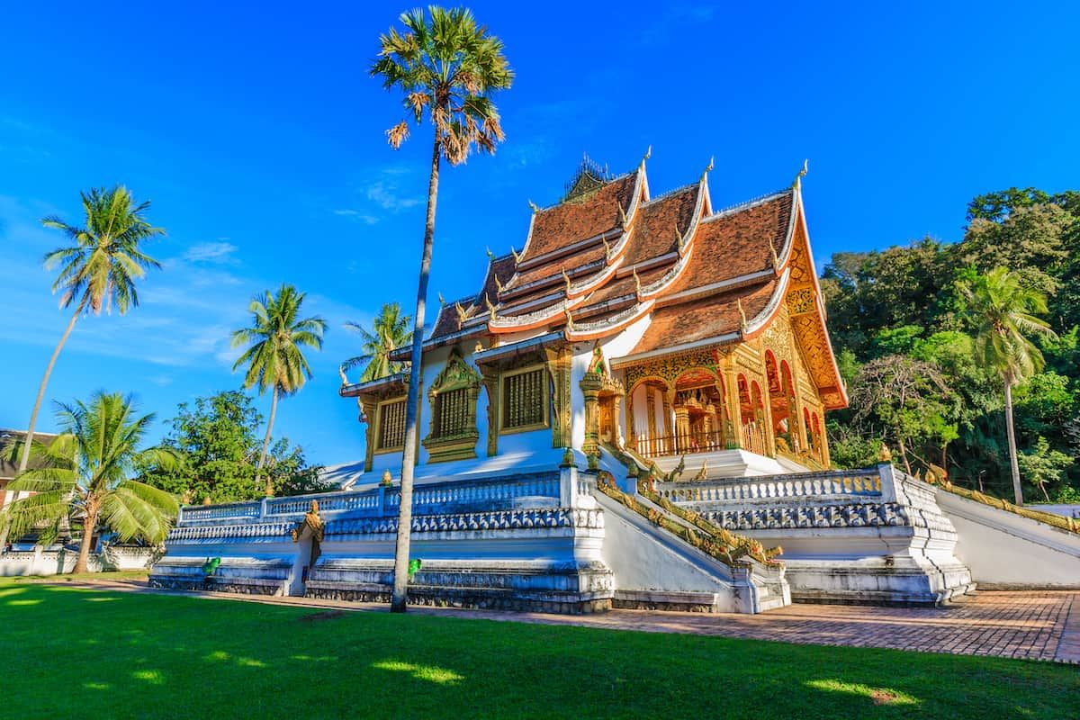 Luang Prabang Phousi Mountain one-day tour[Must-See Attractions in Luang Prabang Including Phousi Mountain]