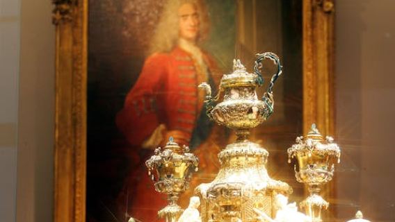 Dresden city tour with Treasury visit in the New Green Vault