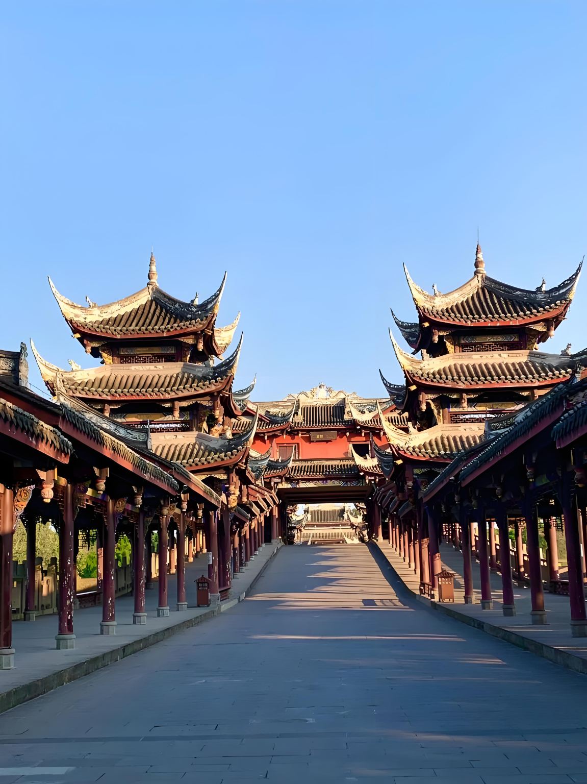 Chengdu Dujiangyan + Huanglongxi day tour (Millennium-old water conservancy project)|Millennium Ancient Town