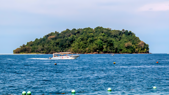 Escursione di un giorno con snorkeling alle isole di Manukan e Sapi da Kota Kinabalu