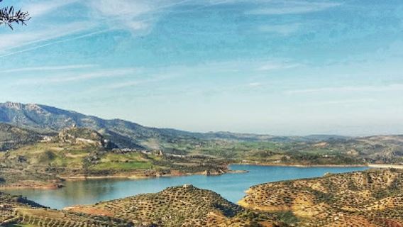 西班牙塞維利亞來回-白色小鎮-龍達中文包車10小時一日遊