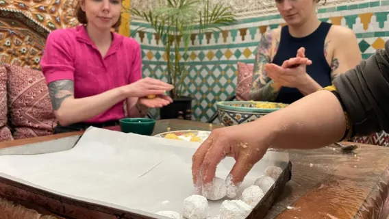 Cucina di crêpes e pasticcini marocchini