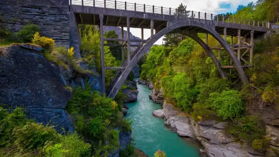 Queenstown: Ale Trail Self-Guided Bike Tour with Shuttle