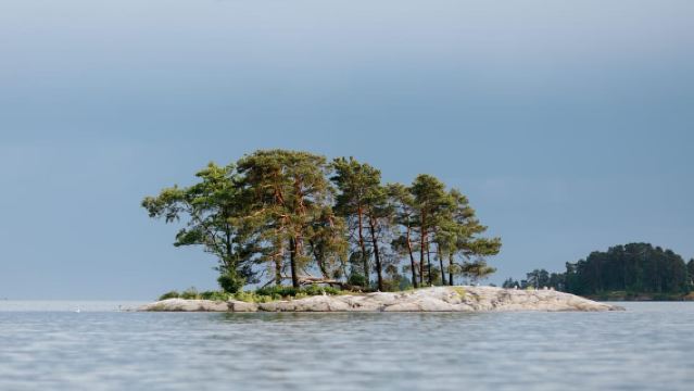 Helsinki: Private Kayak Tour in Eastern Helsinki Archipelago