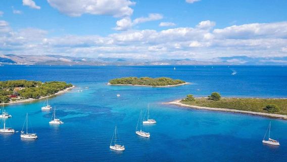 Depuis Split : excursion en bateau au Blue Lagoon et aux 3 îles