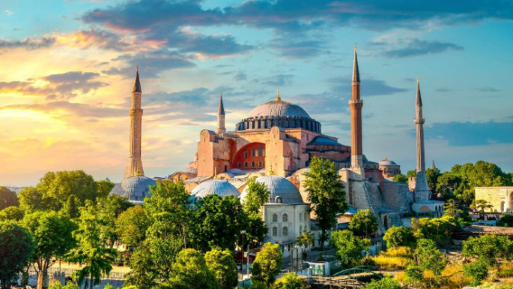 Istanbul Hagia Sophia, Blue Mosque, and Bosphorus 1-day tour