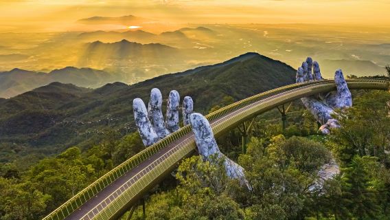 Bà Nà Hills - Tour trong ngày Cầu Vàng và Làng Pháp