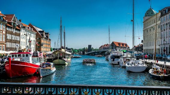โคเปนเฮเกน: สถานที่ห้ามพลาด – ทัวร์เดินชมเมืองส่วนตัว