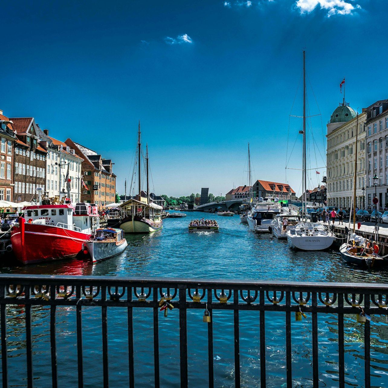 Copenhagen: Must-Sees – Private Walking Tour