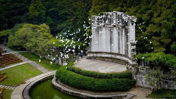  Meiling Palace, Ming Xiaoling Mausoleum, Music Stage, and Sun Yat-sen Mausoleum