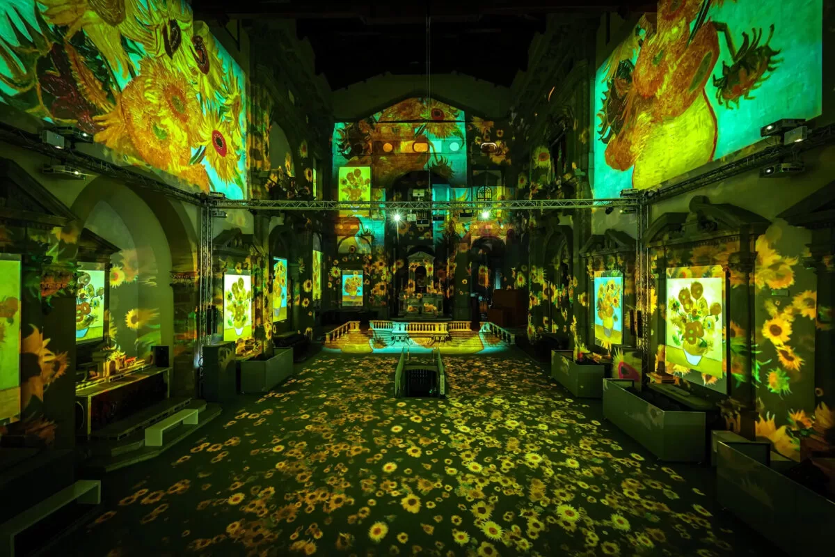 Van Gogh Museum + Red Light District Amsterdam Centrum + Jordaan + VOC Ship 'Amsterdam' Replica 1-day tour