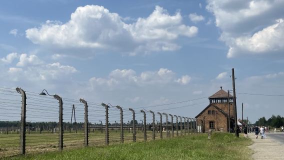 德國柏林*奧拉寧堡（城堡+集中營）*奧林匹克運動場包車一日遊